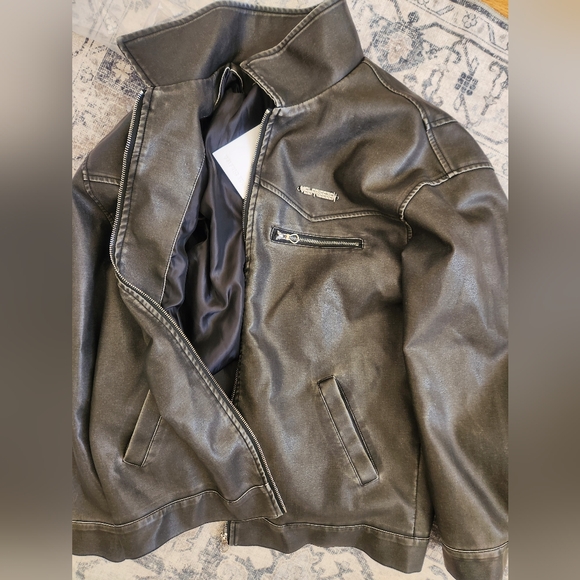 Sample - Picture 2 of 2